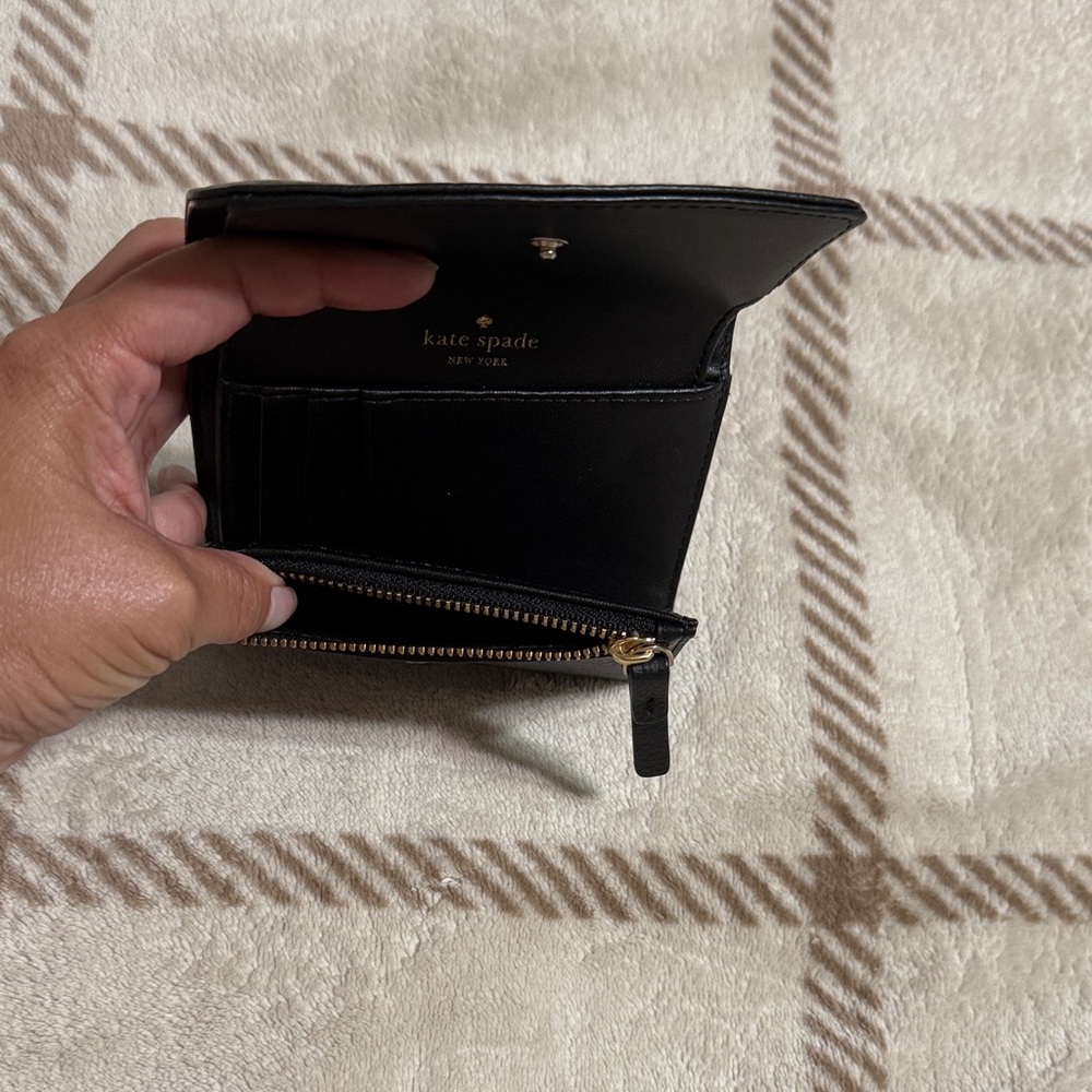 NWOT Kate Spade Black Pebbled Leather Wallet - Picture 7 of 7
